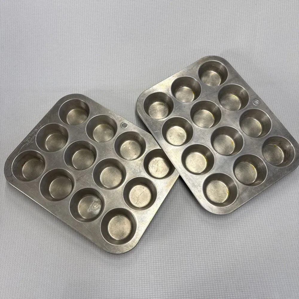 9-Piece Vintage Aluminum Bakeware Set - Mirro Ekcoloy Wear-Ever - MCM Kitchen